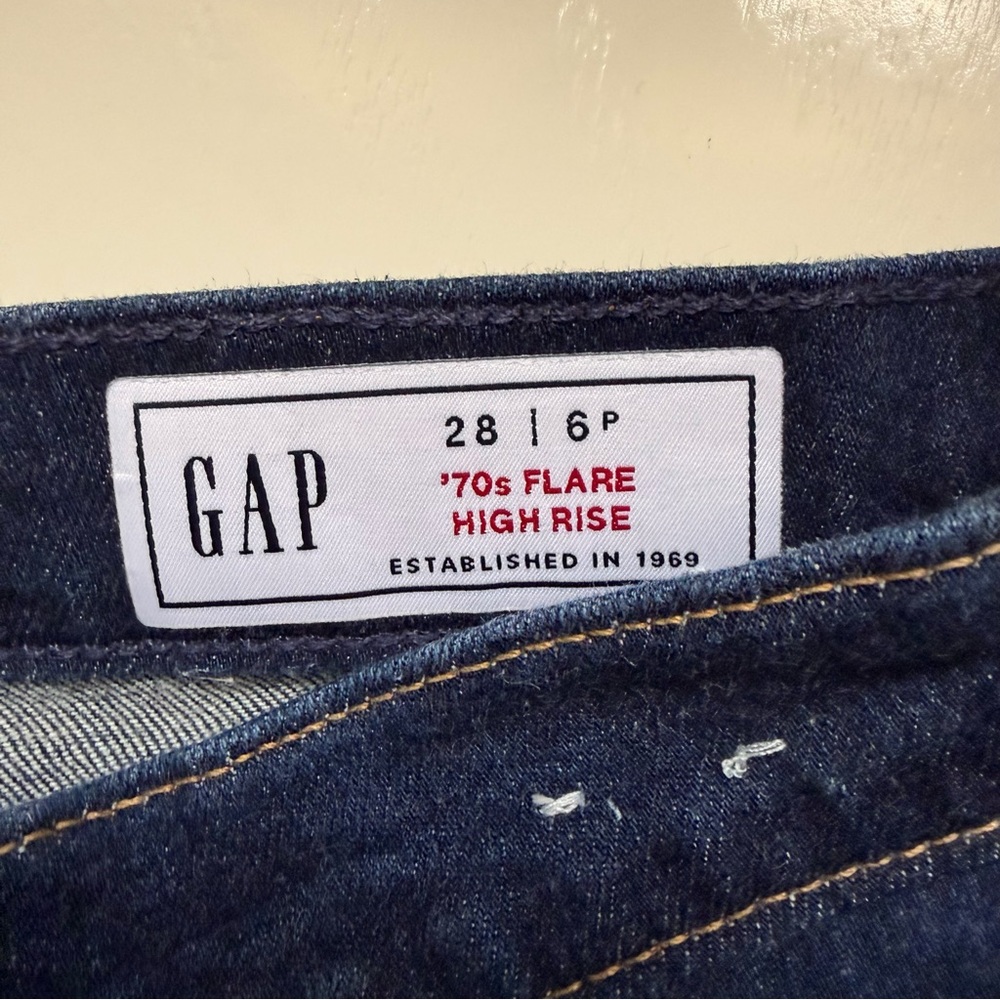 Gap Jeans 70s Flare High Rise Blue Denim Dark Wash 28 Petite - Picture 5 of 8